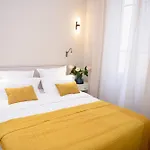 9 Alberti Centre Nice