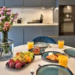 9 Alberti Centre Appart hôtel
