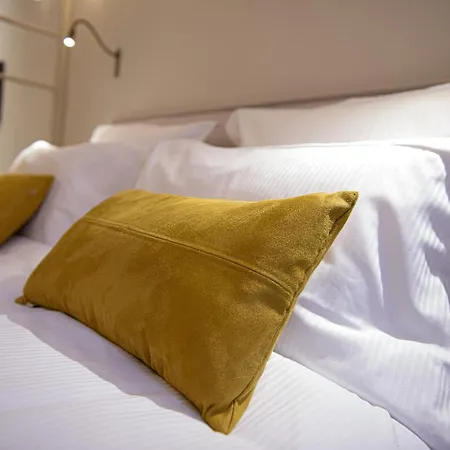 9 Alberti Centre Aparthotel