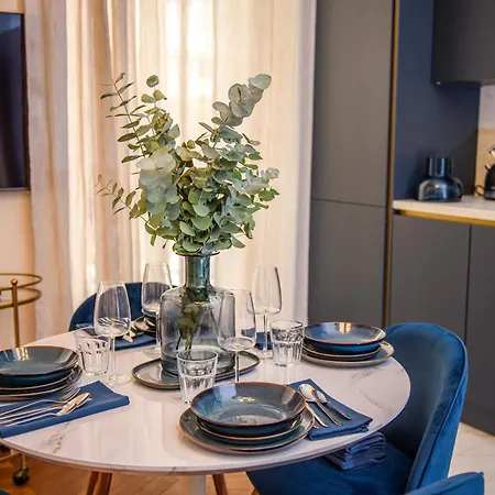 9 Alberti Centre Апарт-отель Ницца