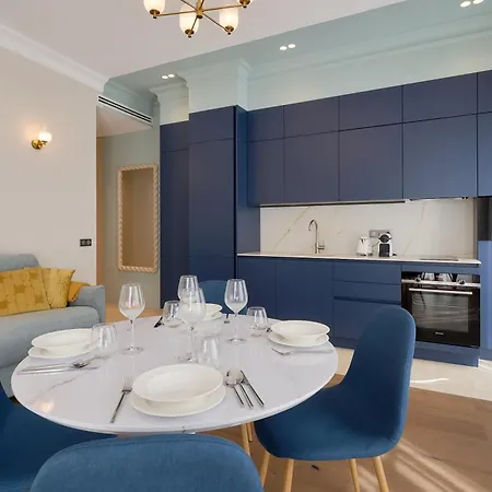 9 Alberti Centre 4* Nice