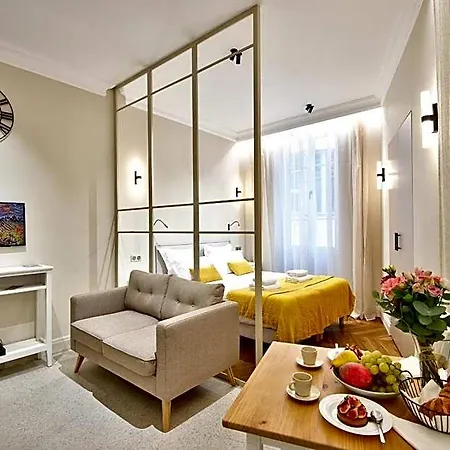 9 Alberti Centre Appart hôtel