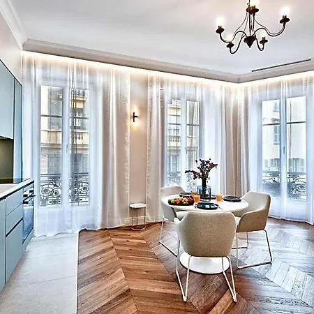 9 Alberti Centre Appart hôtel
