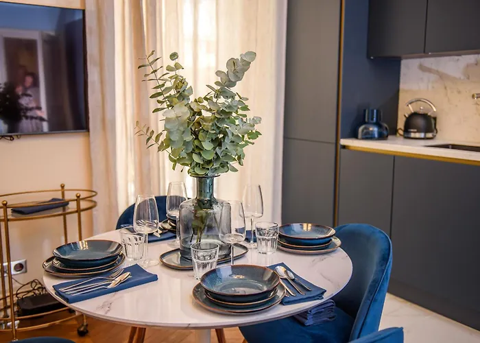 9 Alberti Centre Aparthotel Nizza