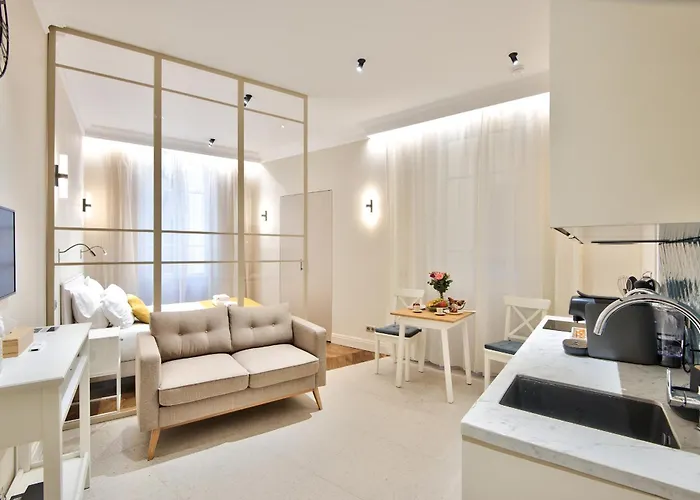 9 Alberti Centre شقة فندقية