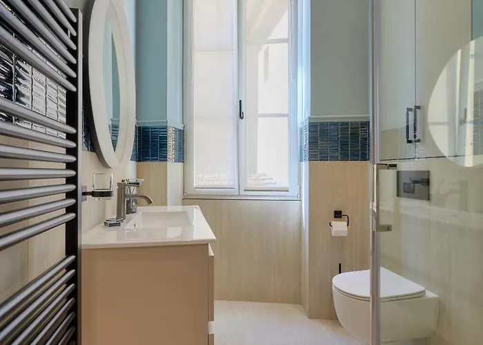 9 Alberti Centre 4* Nice