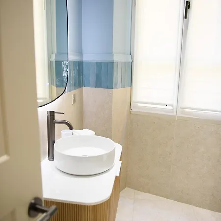9 Alberti Centre Apartmanhotel Nizza