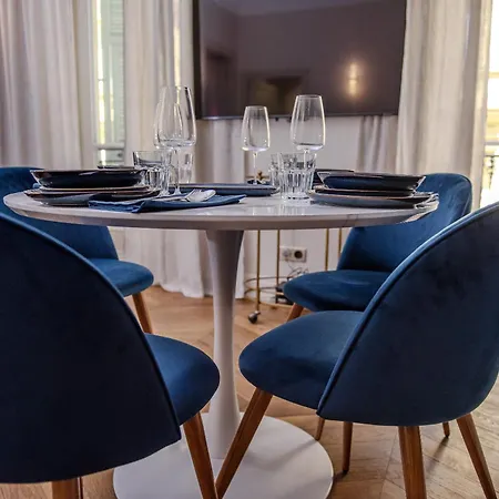Apartmanhotel 9 Alberti Centre 4*