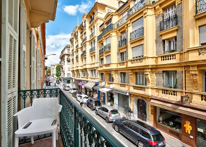 9 Alberti Centre Nice