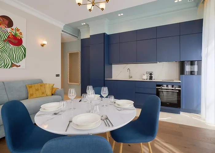 9 Alberti Centre 4* Nice
