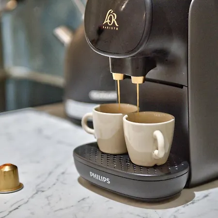 9 Alberti Centre Aparthotel